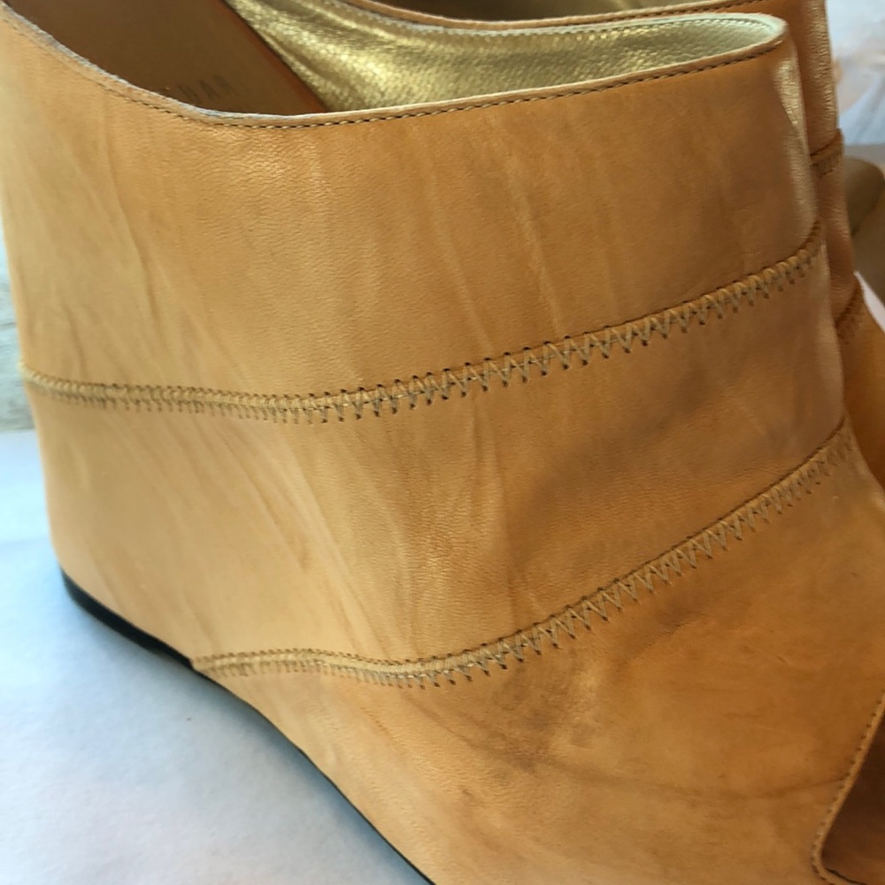 Stuart Weitzman 8.5 W 5” Heel And 1.5 Platform - image 7